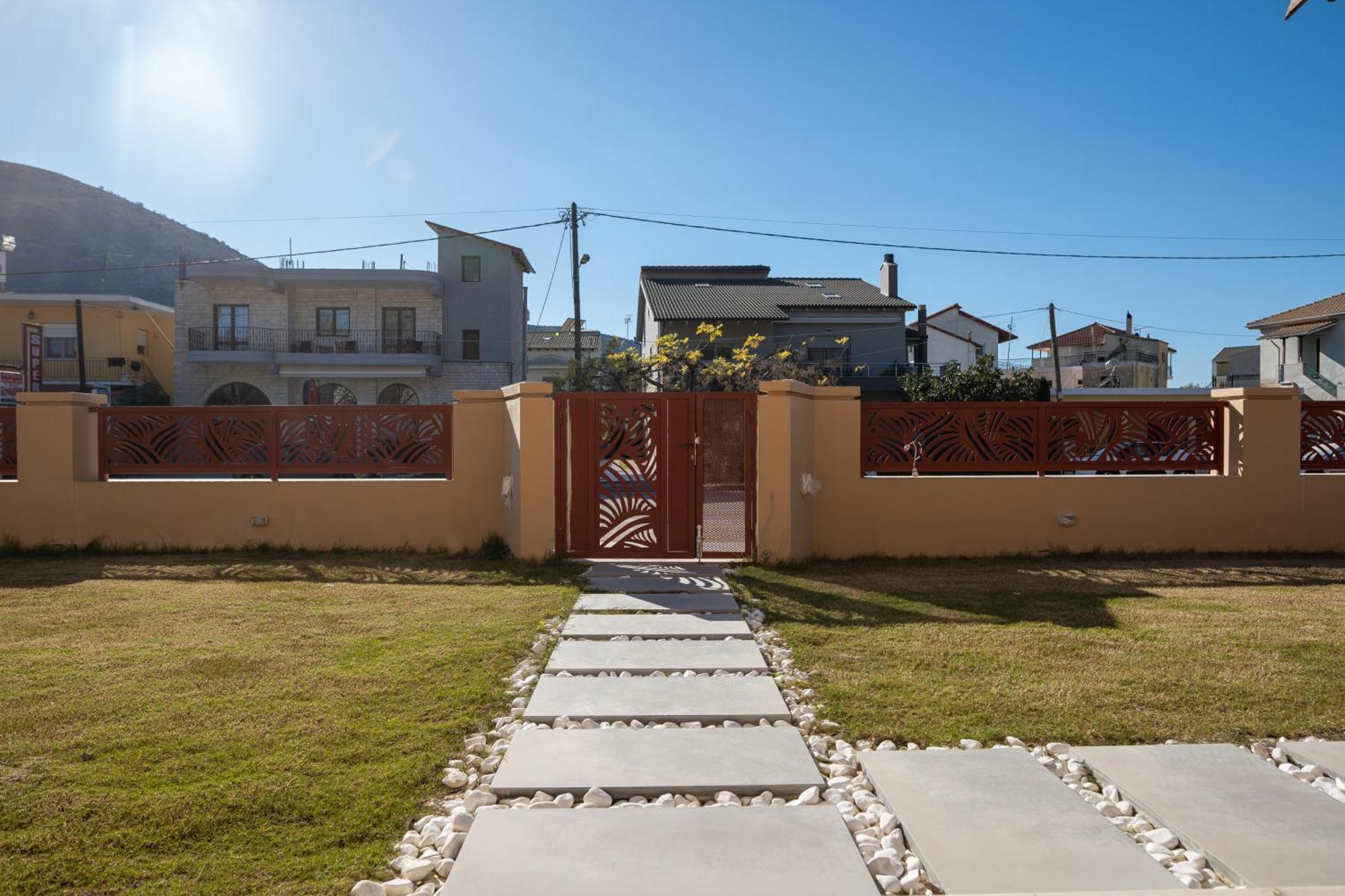 Elegance Suites Plataria Exterior photo